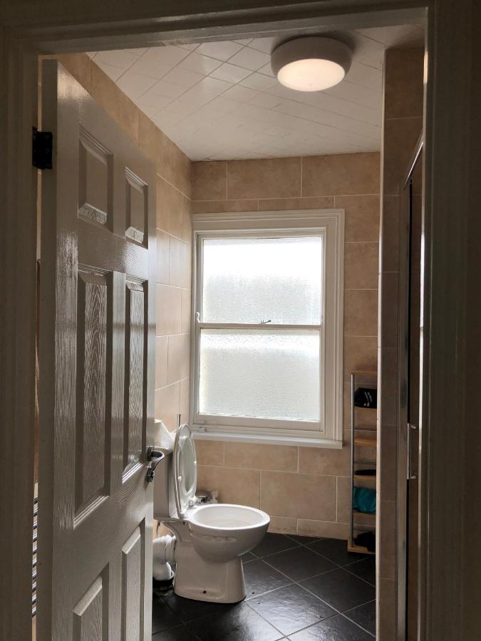 Comfortable Home Away From Home, Town Centre, Free Parking,Multiple Rooms Cheltenham Zewnętrze zdjęcie