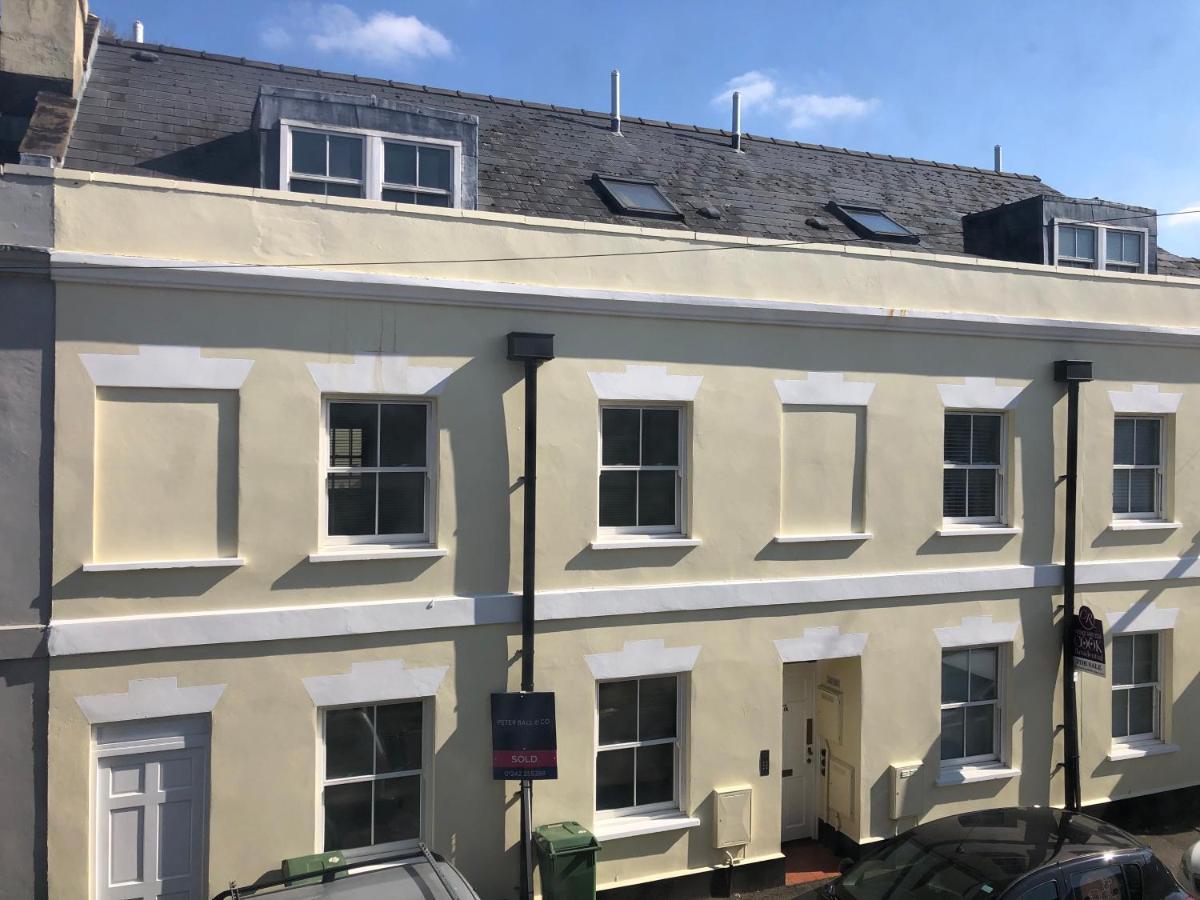 Comfortable Home Away From Home, Town Centre, Free Parking,Multiple Rooms Cheltenham Zewnętrze zdjęcie