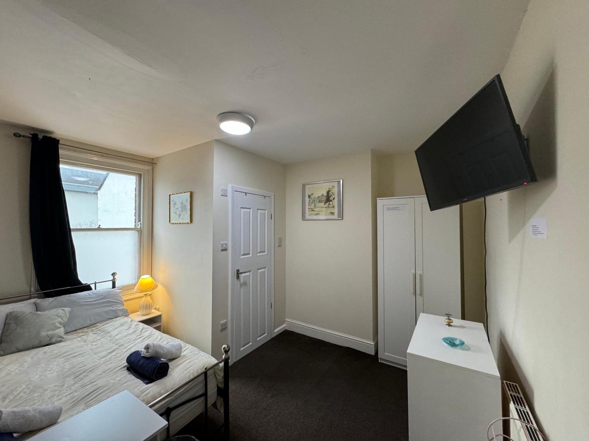 Comfortable Home Away From Home, Town Centre, Free Parking,Multiple Rooms Cheltenham Zewnętrze zdjęcie