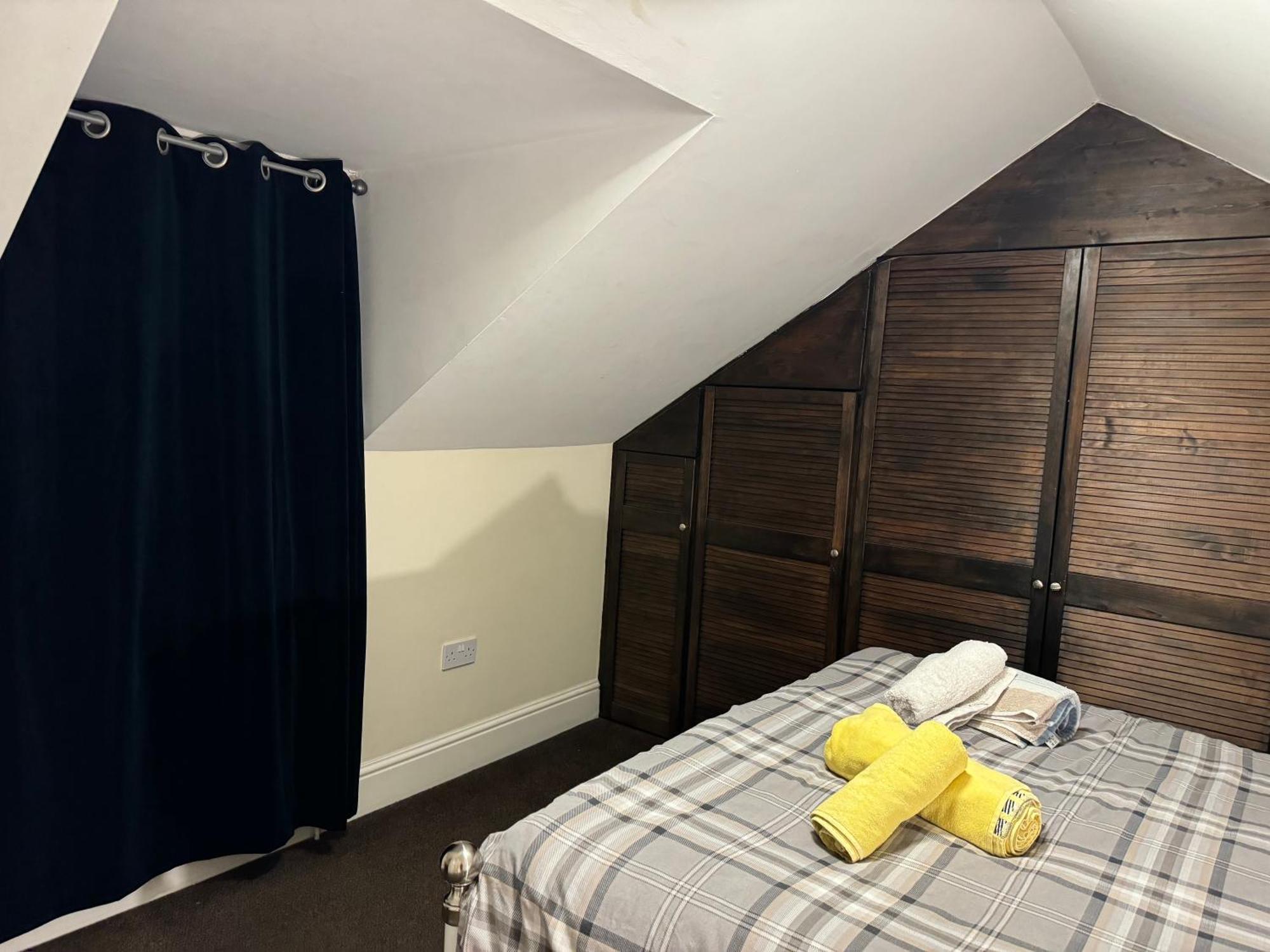 Comfortable Home Away From Home, Town Centre, Free Parking,Multiple Rooms Cheltenham Zewnętrze zdjęcie