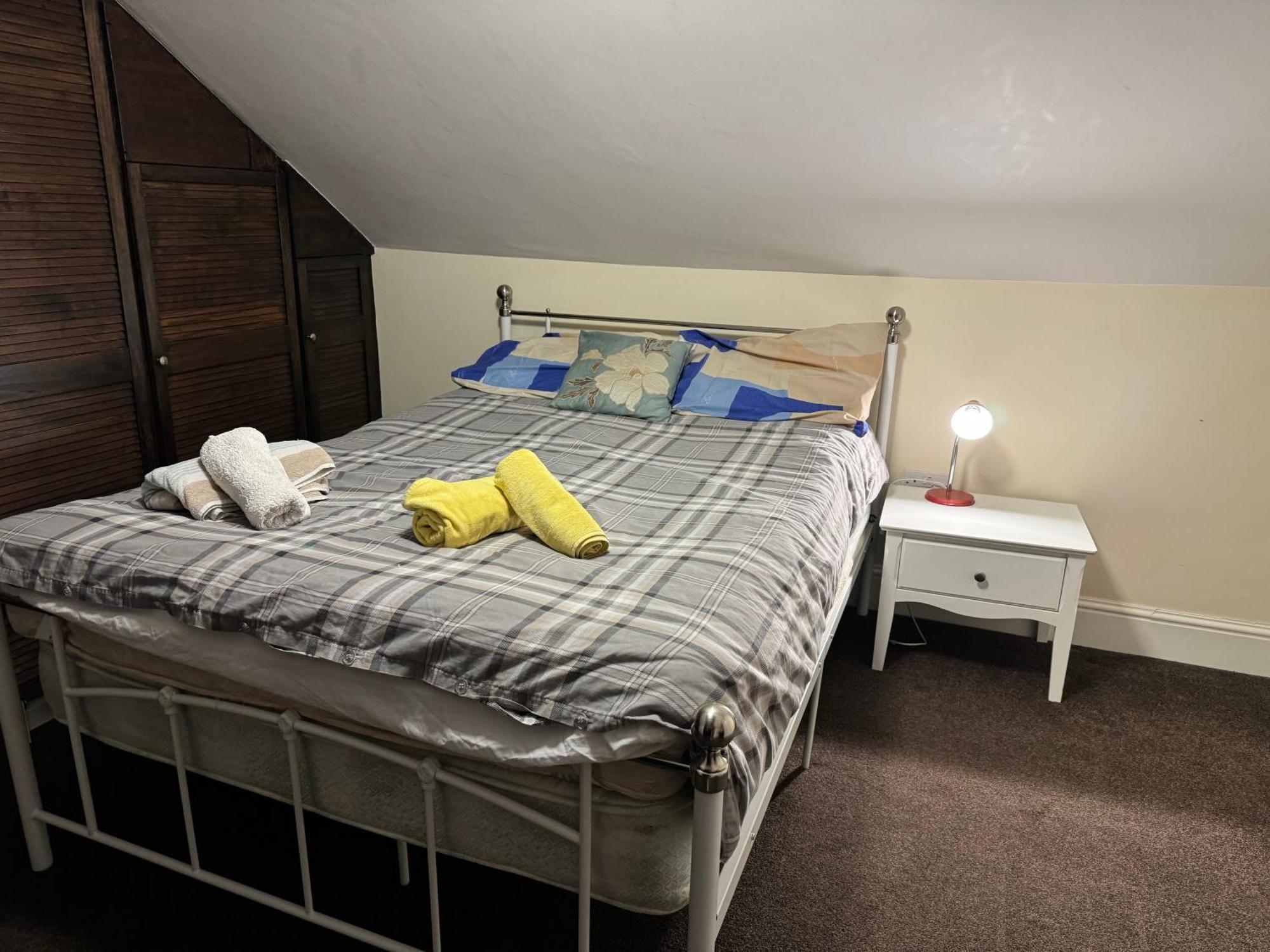 Comfortable Home Away From Home, Town Centre, Free Parking,Multiple Rooms Cheltenham Zewnętrze zdjęcie