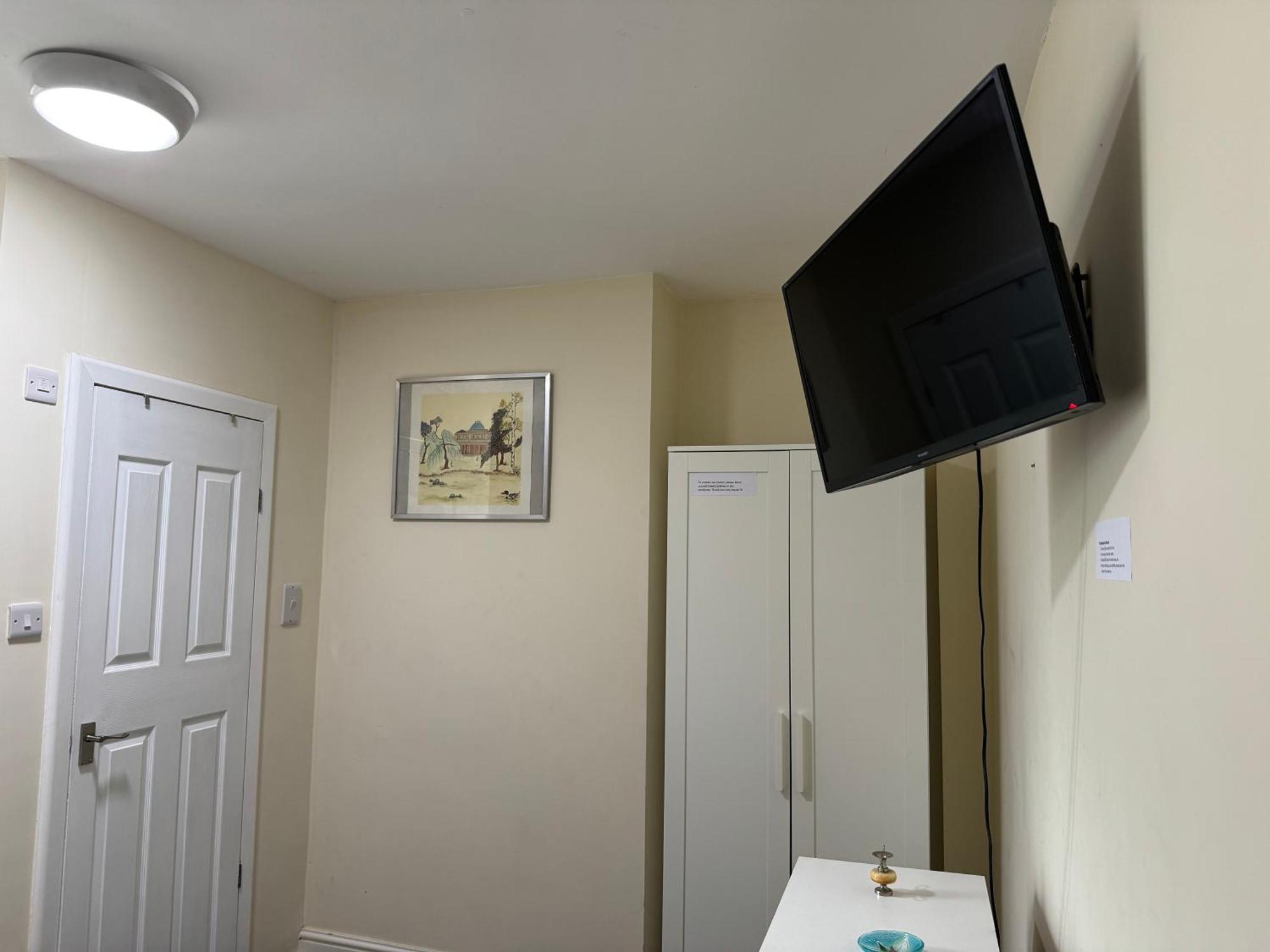 Comfortable Home Away From Home, Town Centre, Free Parking,Multiple Rooms Cheltenham Zewnętrze zdjęcie